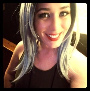 Meet your Posher, Lori